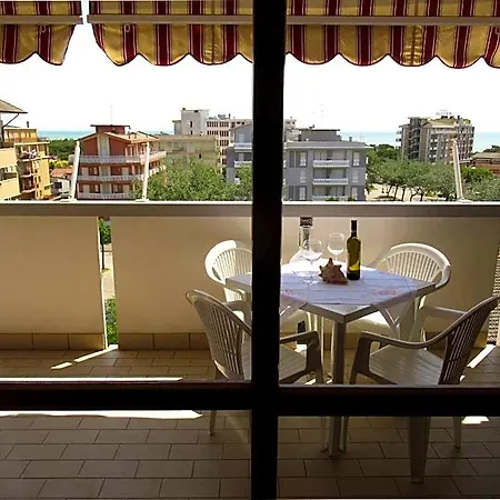 Beautiful For 4 Persons-pool-tv *