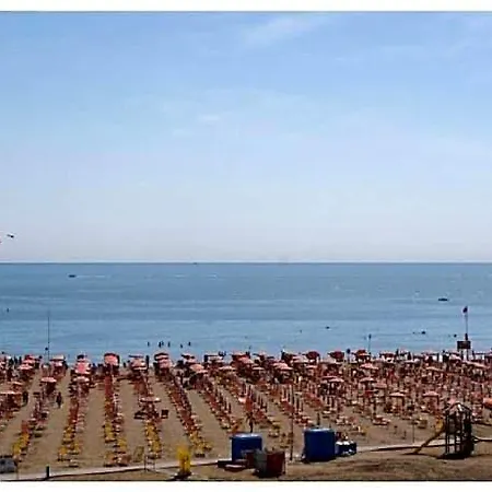 Beautiful For 4 Persons-pool-tv Apartment *