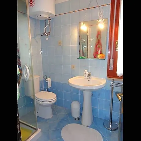 Beautiful For 4 Persons-pool-tv